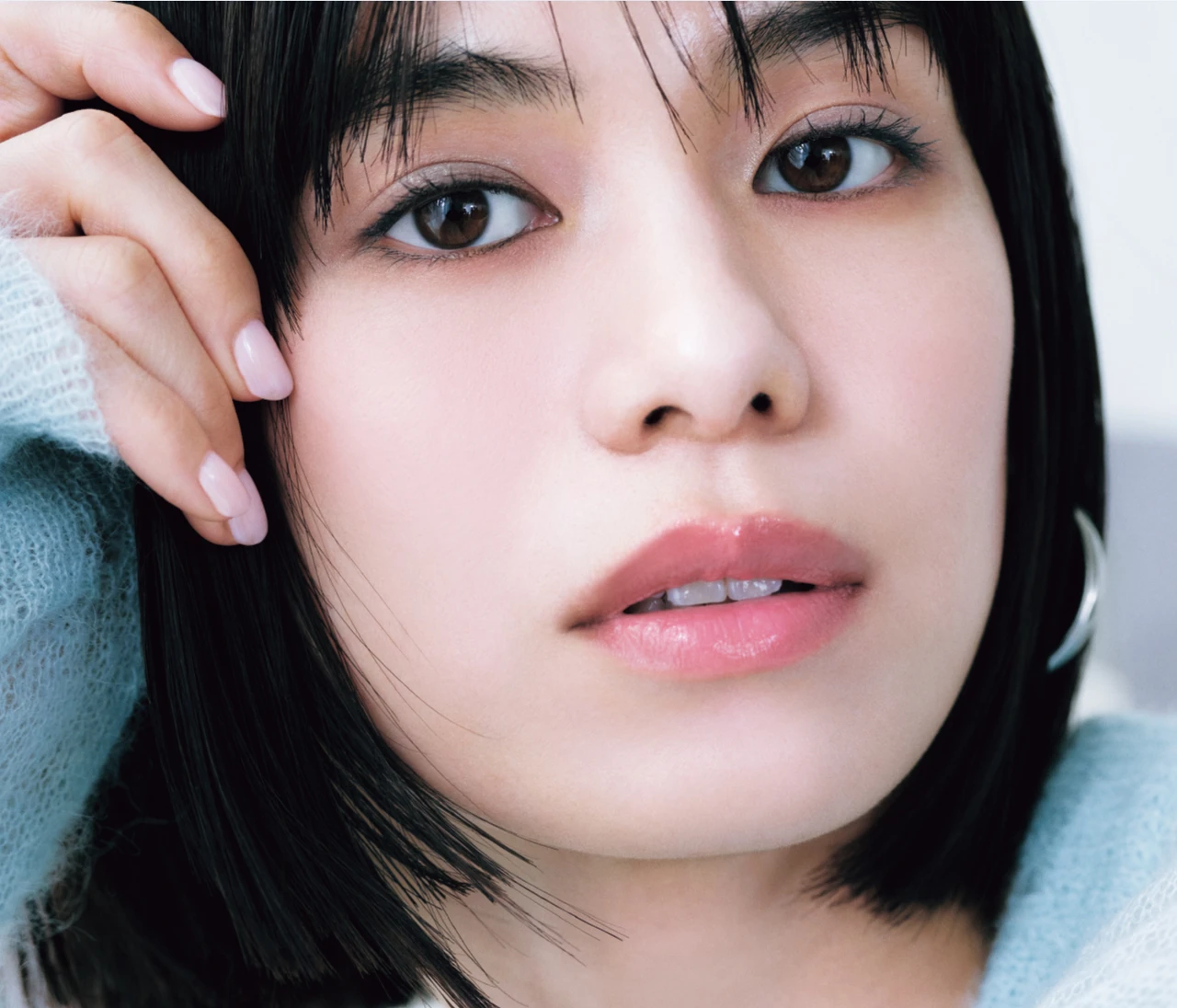 【2026春の大人ピンクメイク】旬のグロウリップをピンクで♡ノンパール×リップペンシルで端正に仕上げて