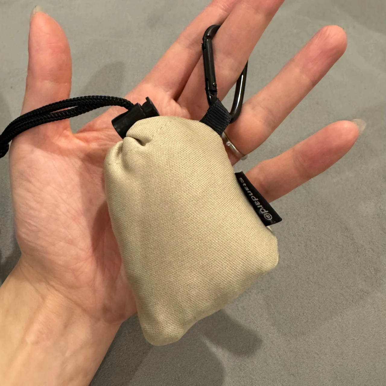 機能性バツグンの子育てママにピッタリなおすすめアイテム|イロチで欲しい!300円のエコバッグ