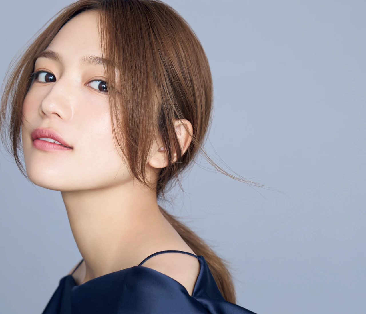 【川口春奈を語る香水】ドレスアップするときにつけたい、フレデリック マルの「ポートレート オブ ア レディー」