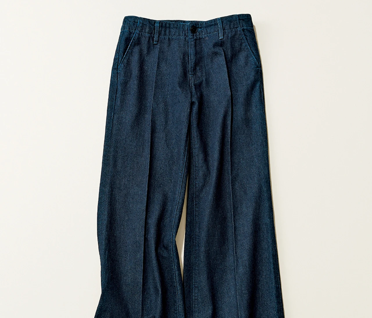 【チームBAILA発“ウワサのいい服”】「Levi's® Blue Tab™（リーバイス® ブルータブTM）」のデニムトラウザー