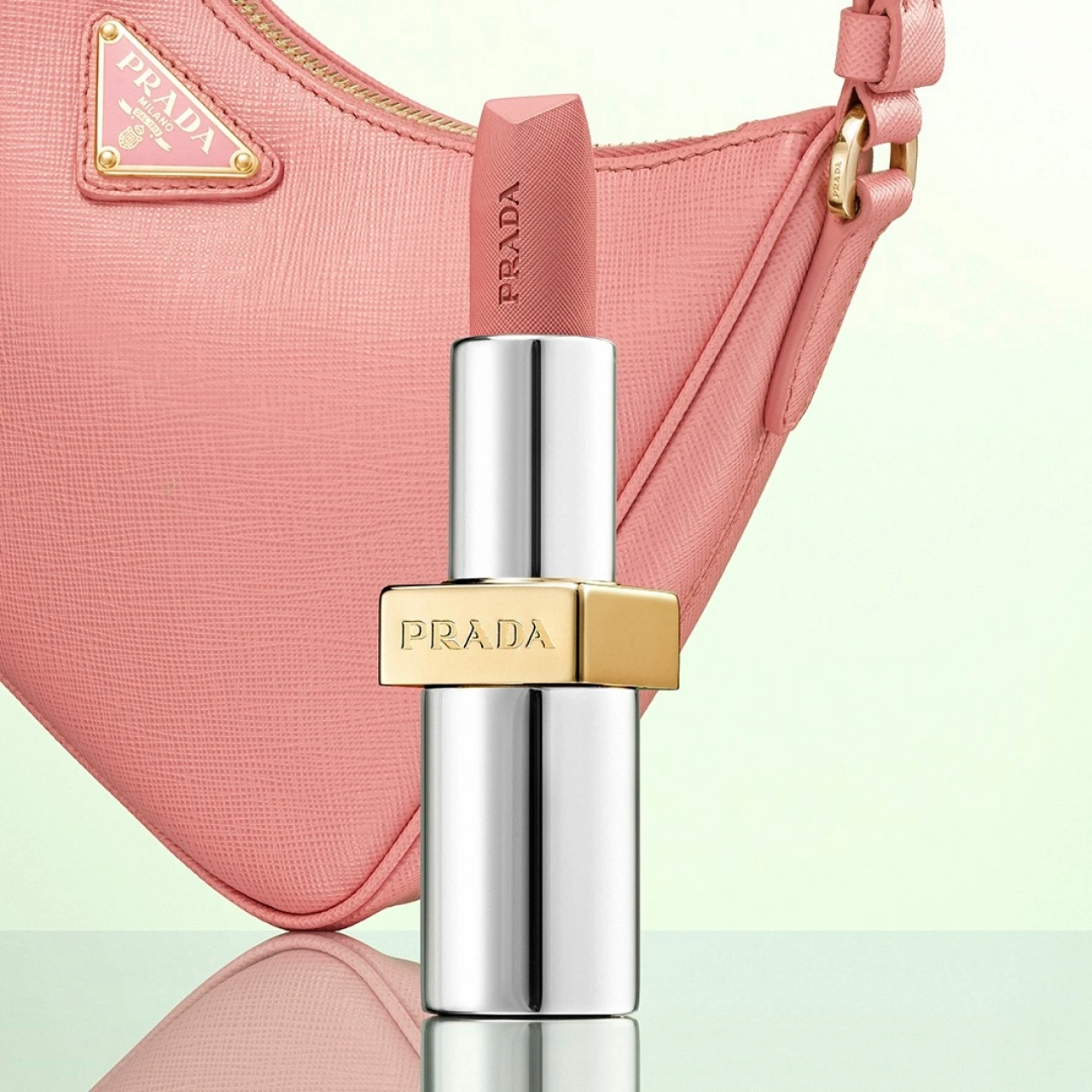 【プラダ ビューティ】大人のためのピンクリップが見つかる!「モノクローム ピンク シリーズ」