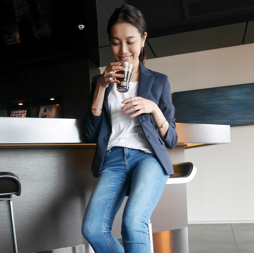 中嶋真弓がスモーキーネイルに着替えてみた【ダスティピンク編】