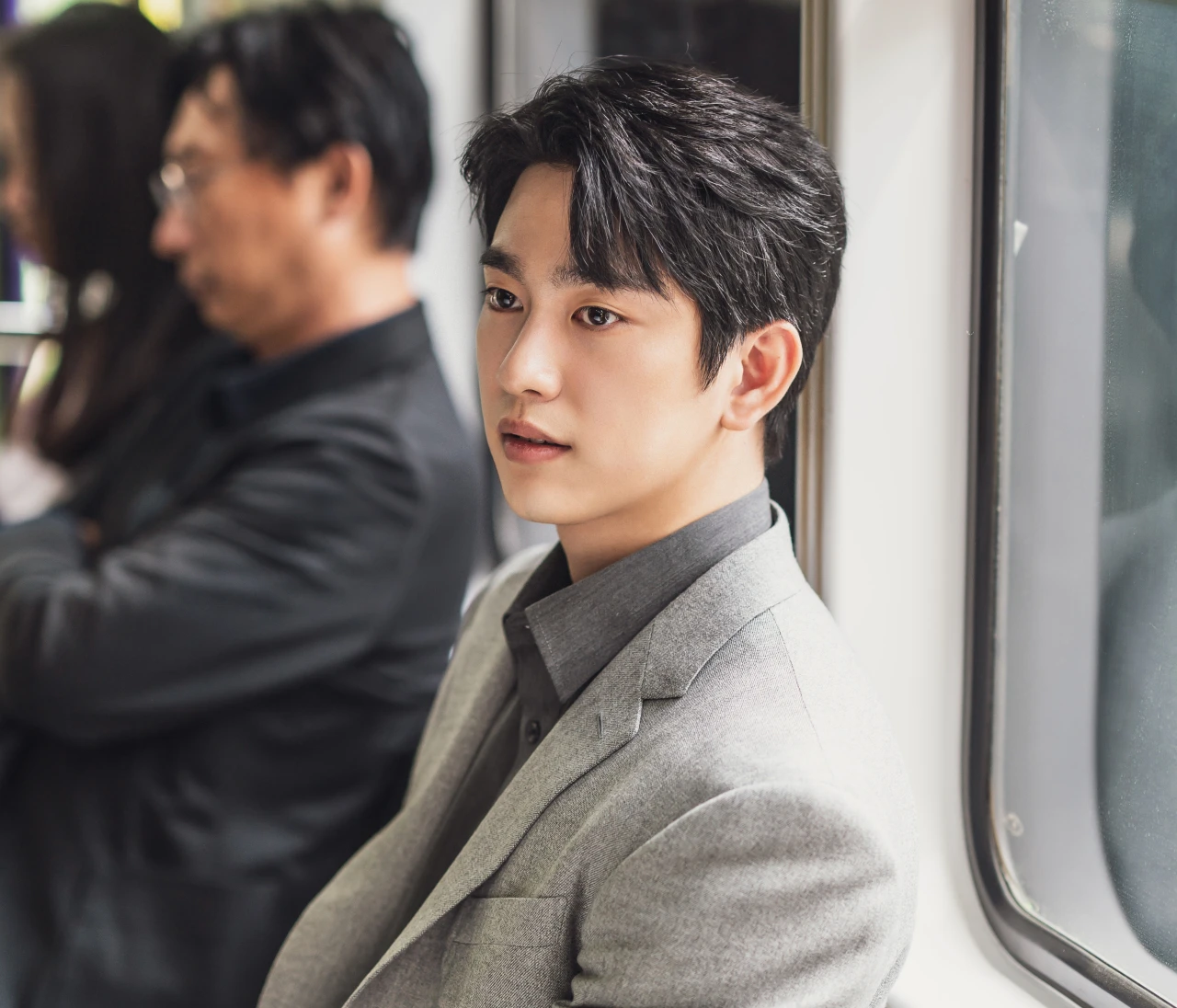 【働く30代におすすめの韓国ドラマ】魔女を取り巻く“不運の法則”を打破せよ！  ミステリーロマンス『魔女-君を救うメソッド-』