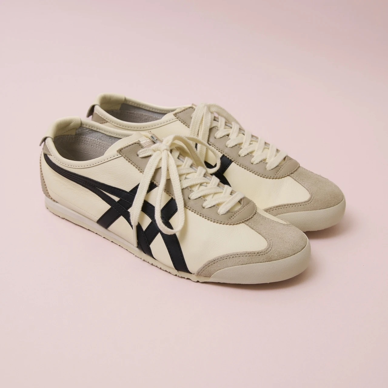 【オニツカタイガー】大定番のMEXICO 66は今っぽさと名品ならではの魅力が両立！【きれいめ派の通勤・休日スニーカー】