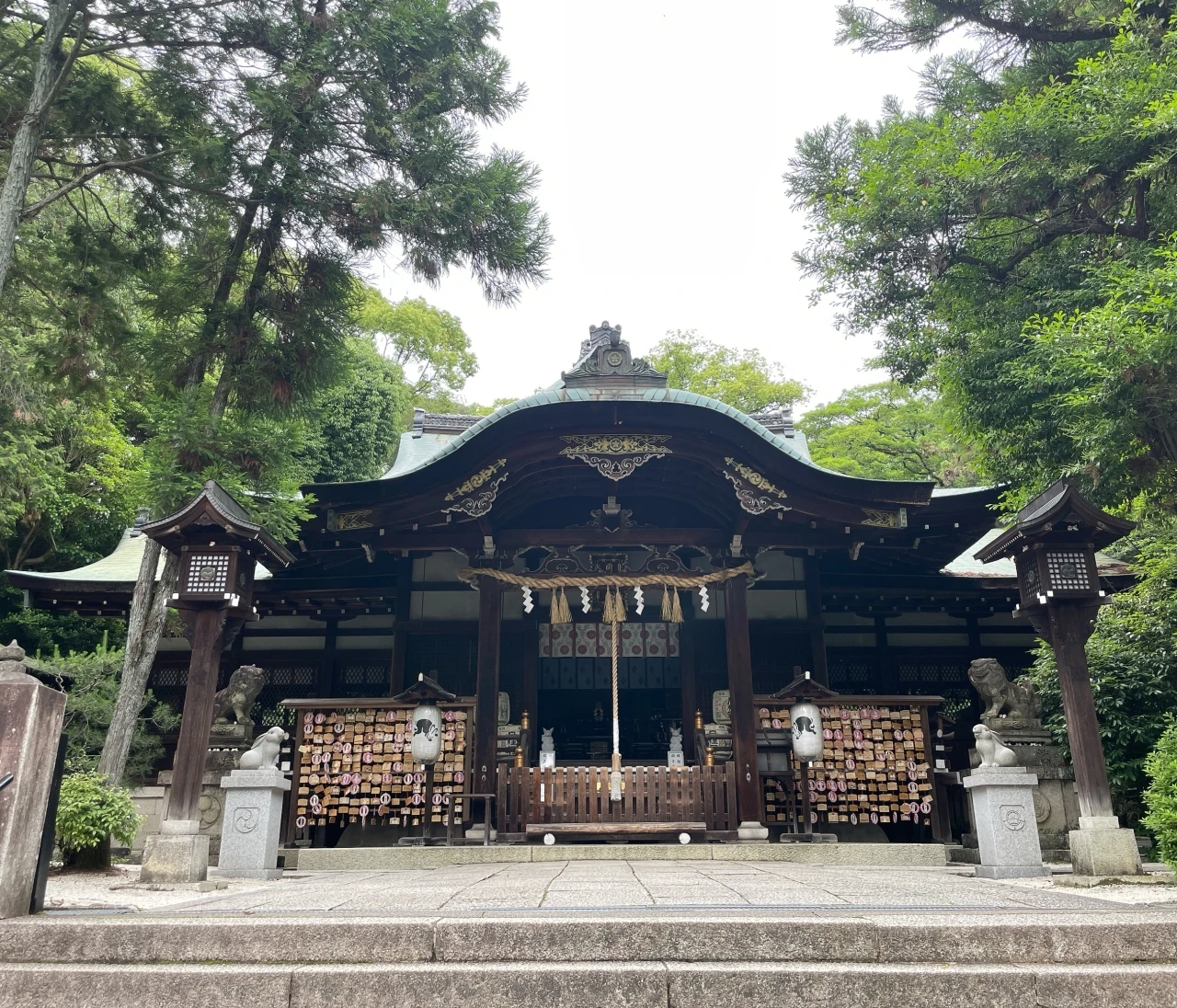 安産祈願は京都の岡崎神社へ　 かわいいうさぎに囲まれて家族3人の幸せを願うひととき