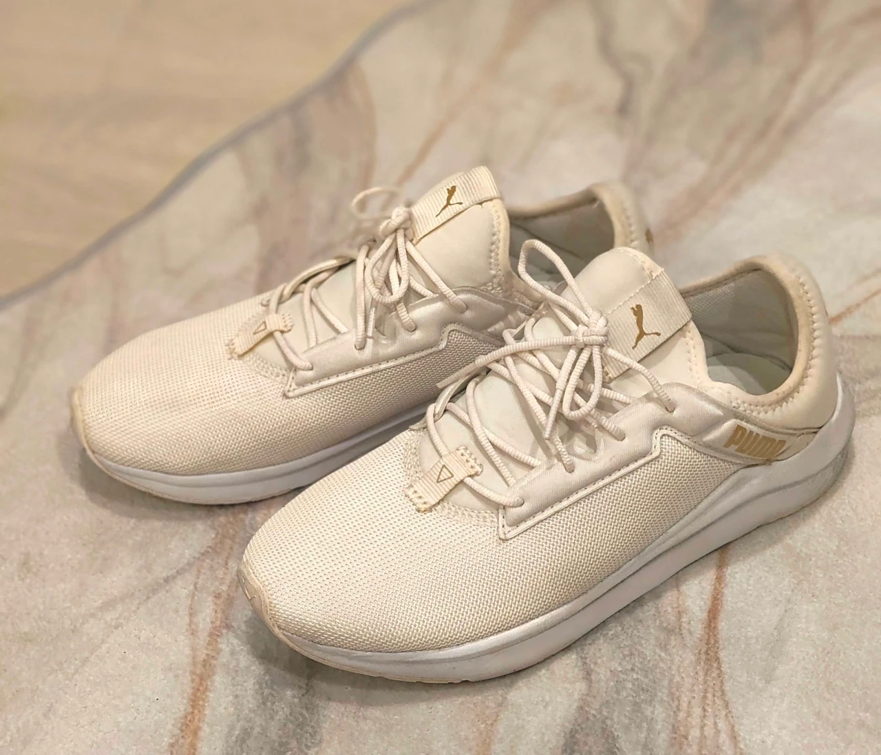 【通勤コーデ】PUMAのミュートカラースニーカーが使いやすい♡