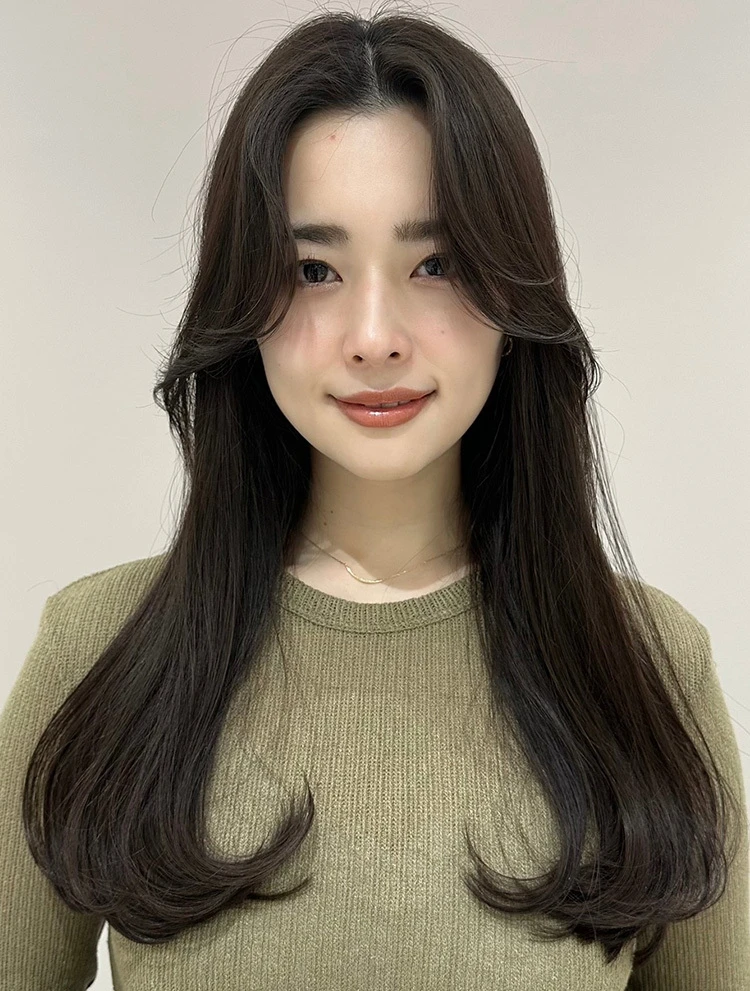 【ロング・30代～40代大人の髪型】春の軽やか好感度へア③フェミニンロング