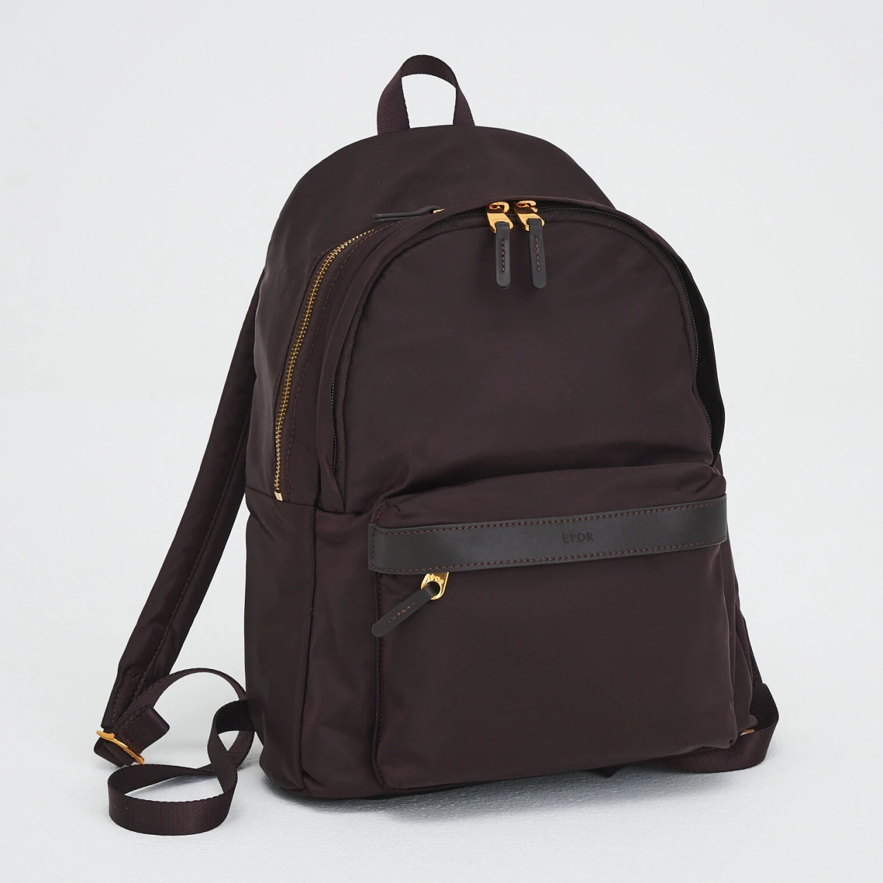 小柄さんにもおすすめ! 「ロペ エポール」の名品リュック「Pac Sac」にミニサイズが登場【優秀通勤リュック】