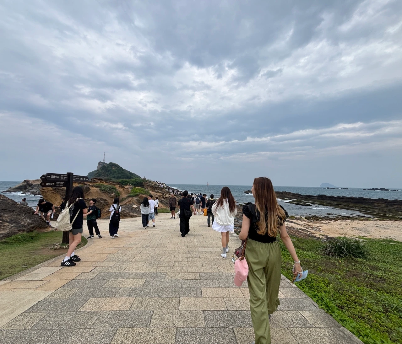 台北から1時間で出会う、自然が生んだ絶景アート
