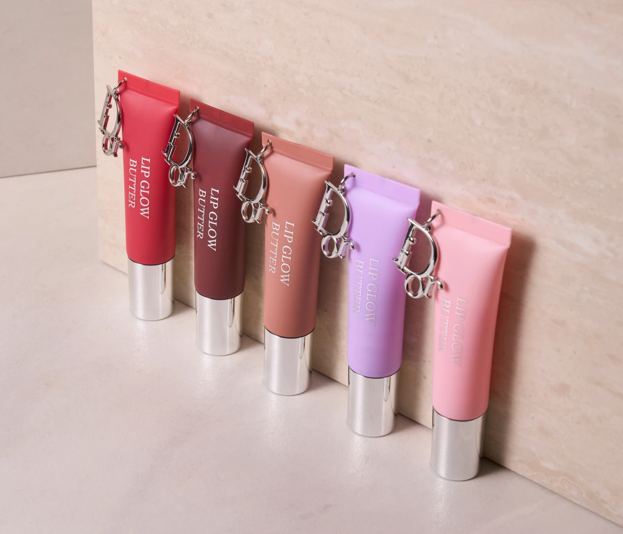 【ディオール】2025年秋新色、働く30代が注目すべきアイテムは？　ヘア&メイクアップアーティスト河嶋希さん×美容ライター谷口絵美さんが解説