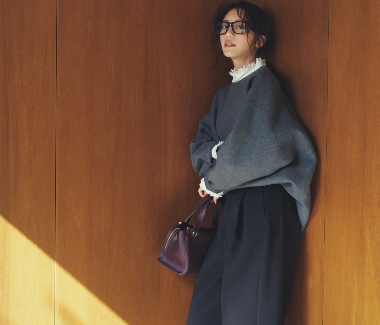 トレンド感アップ！ 「さりげなカーヴィ」スラックス4選