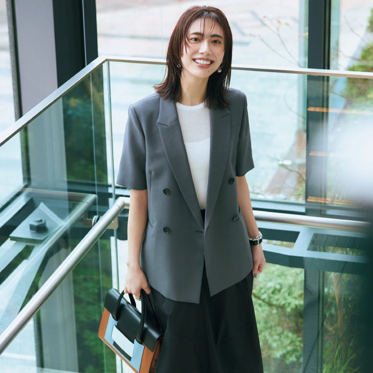 【薄軽、洗える、美脚効果！働く30代に最高のオフィス服〈まとめ〉】通勤スタイルをもっと自由に、もっと快適にしてくれる服を厳選！