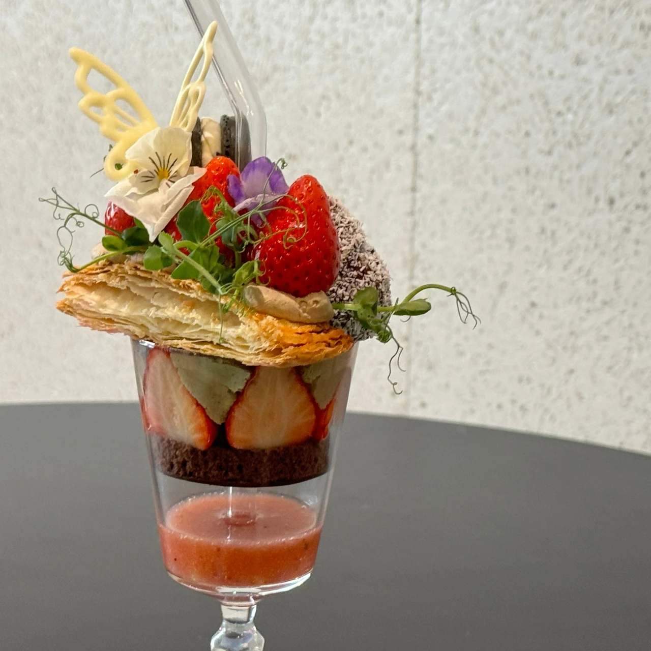 抽選予約・住所非公開「Nami Zaimokuza」さんの苺パフェ試食&新作お菓子お披露目会レポ