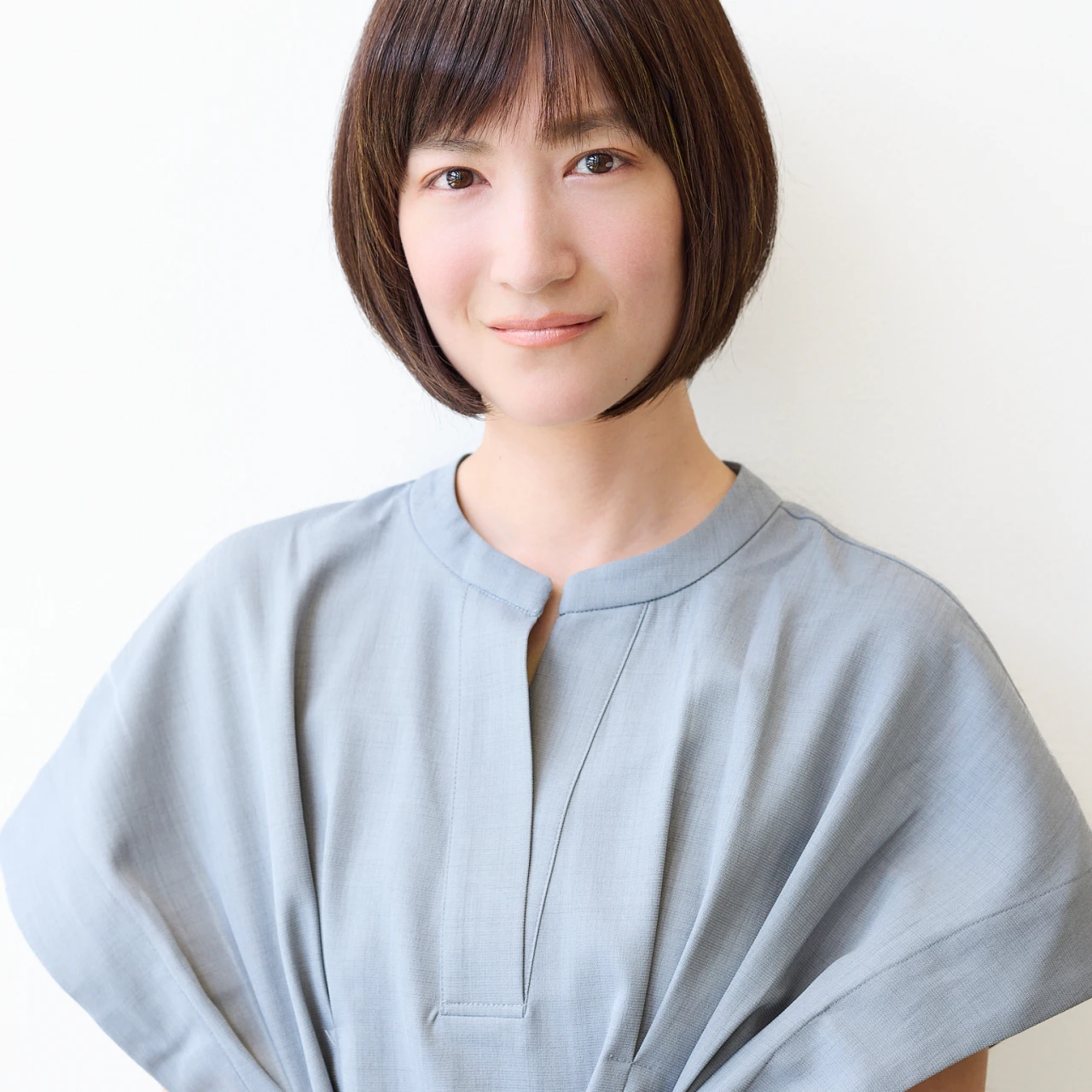 【ショートボブ・30代~40代大人の髪型】涼しい髪型!フェミニンショートボブ