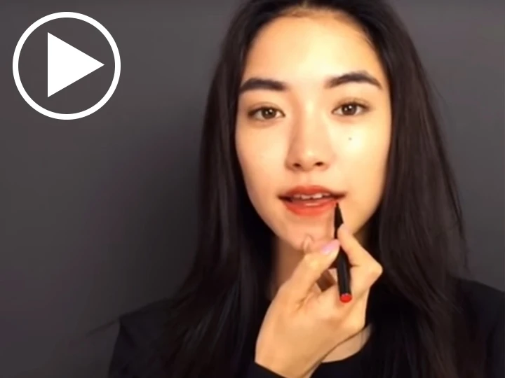 サンキストオレンジリップで、唇にセンシュアル〈3〉