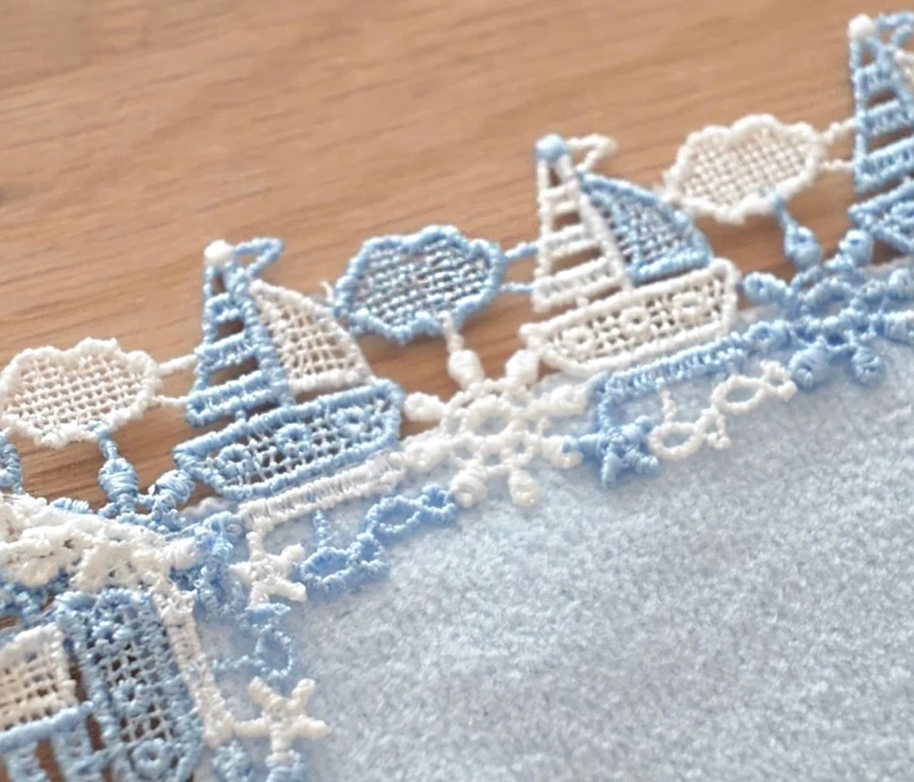 【近沢レース店】横浜・元町本店限定のハンカチが可愛すぎる