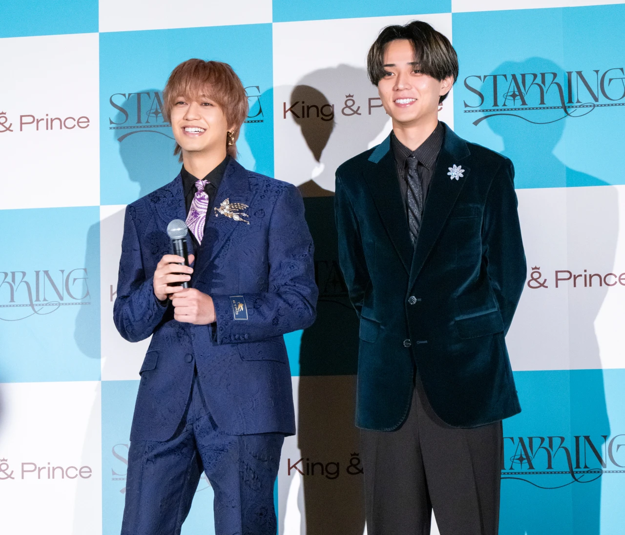 【詳細レポ】King & Prince 7thアルバム『STARRING』へのあふれる愛を語った！ レッドカーペットに登場し、ティアラが歓喜♡
