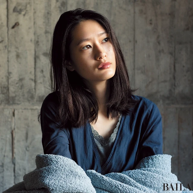 花粉前線真っ只中!「カラカラ砂漠肌」から脱出する3ステップ【乾燥肌の対処法】