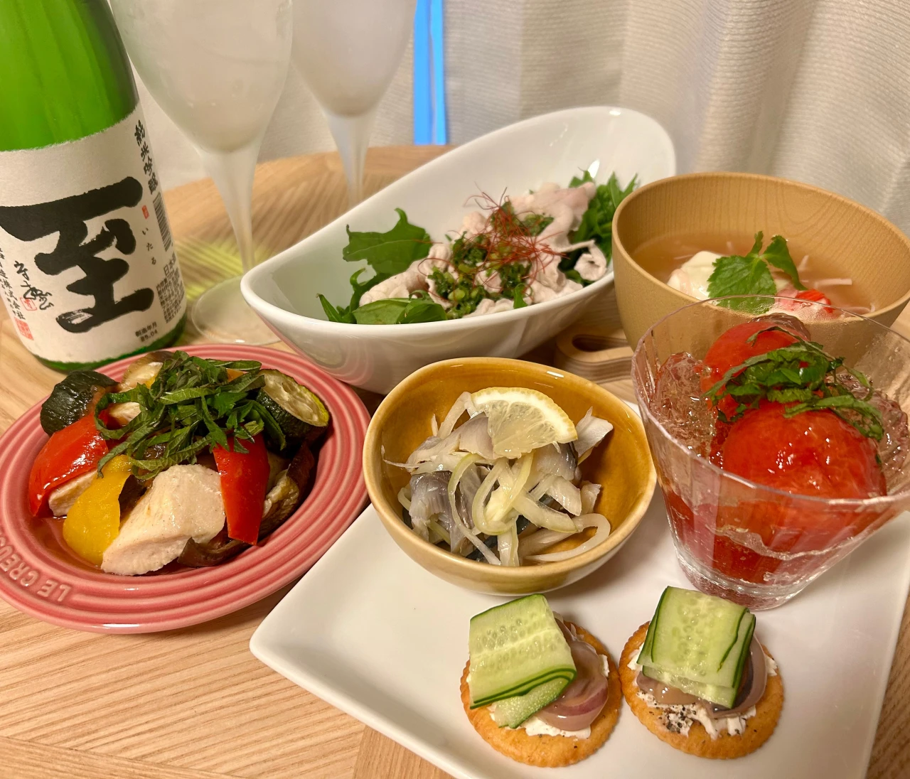 初夏の夜を楽しむ、おうち居酒屋ごはんと冷酒の時間