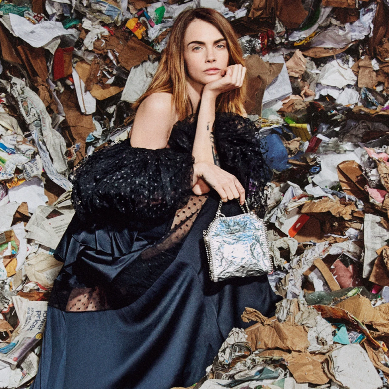 【ステラ マッカートニー】アイコンバッグ「ファラベラ」バッグの15周年を祝した「ファラベラ ステラブレーション」リミテッドエディションを発売