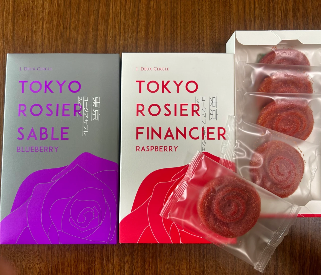 【1000円以下】東京駅の改札外で買えるおしゃれな手土産「東京ロージア」を実食レビュー #手土産