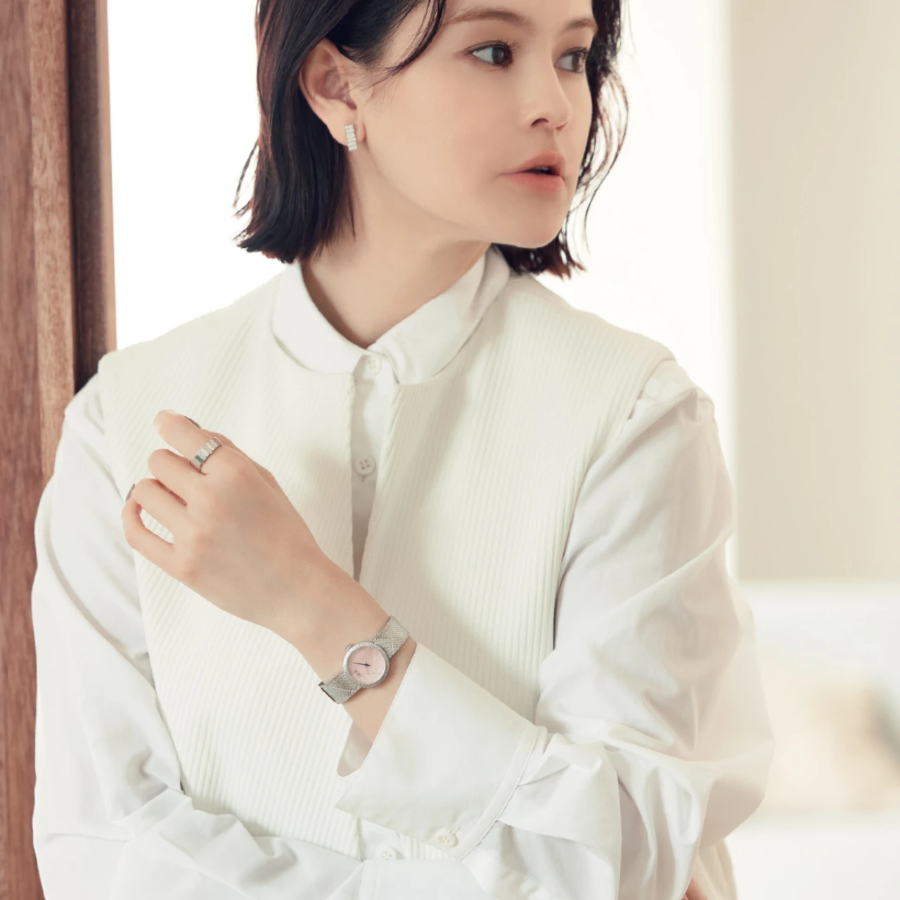 【願いをかなえる相棒ウォッチ】ディオール、ブルガリほか“ジュエリー感覚”で通勤服が華やぐ腕時計6選