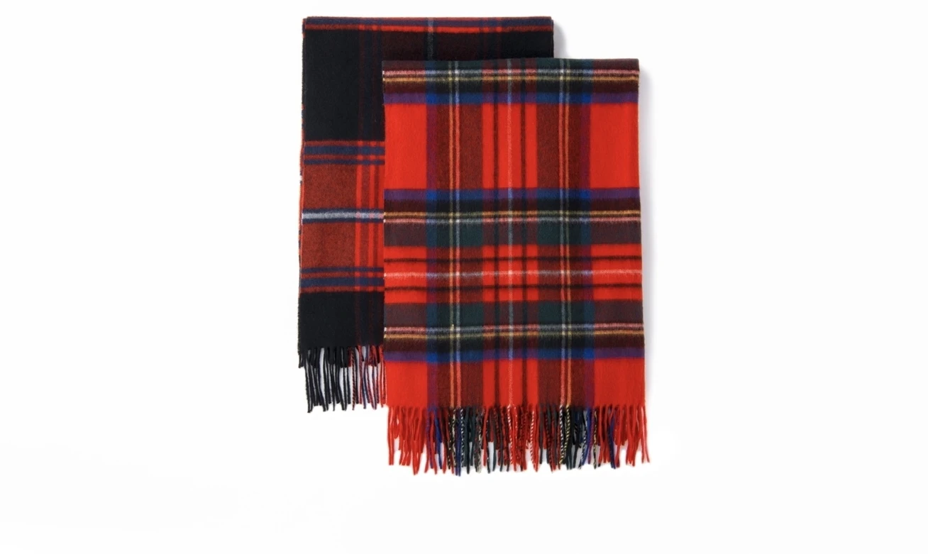 ストールをアップデートする大人でいよう【30代からの名品・愛されブランドのタイムレスピース Vol.17】