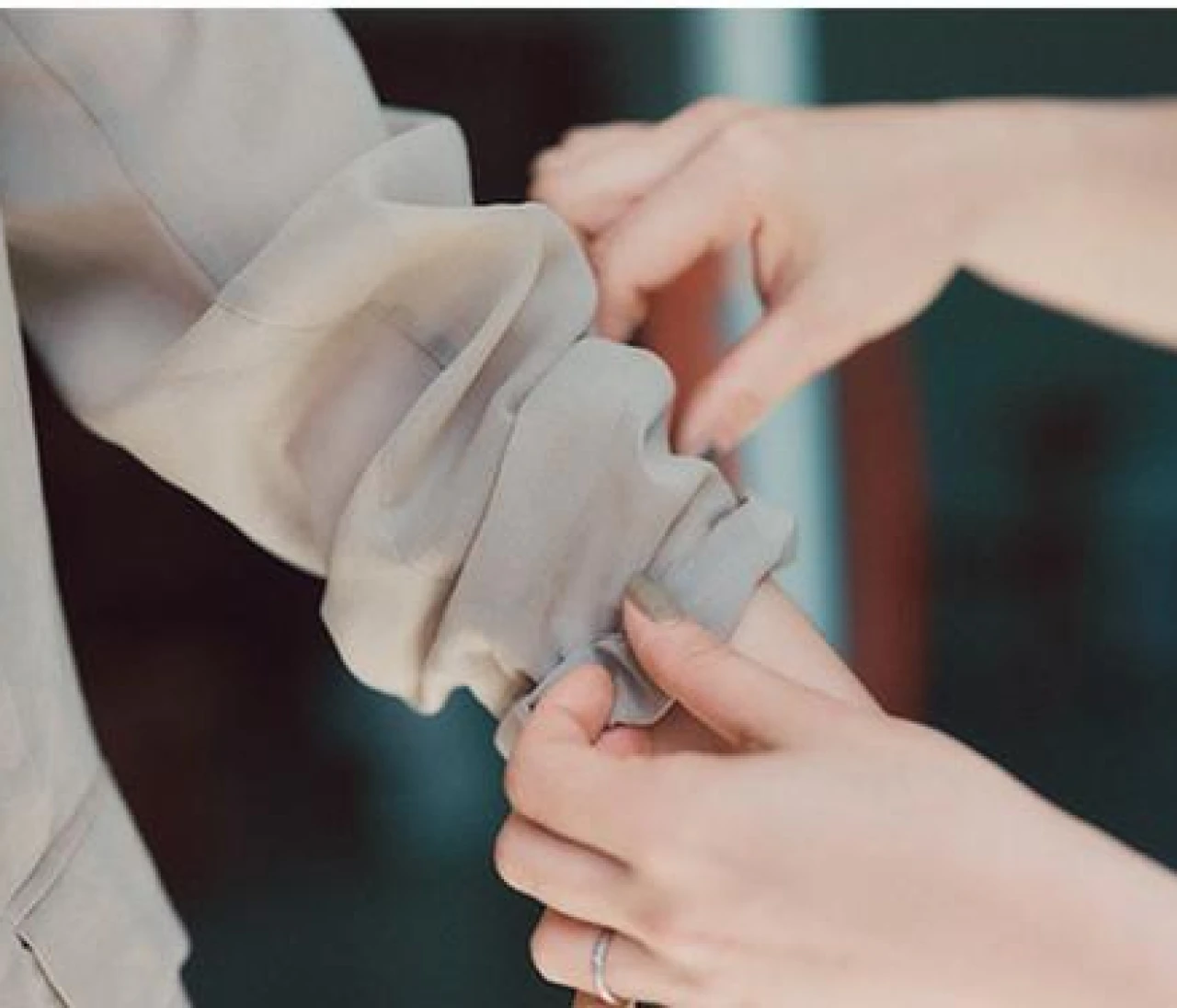 同じ服なのにおしゃれに見える！“抜け感”着こなしテク（写真）