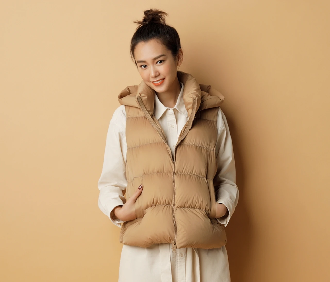 暖かさも女らしさも叶えるユニクロのウルトラライトダウンと過ごす７スタイル