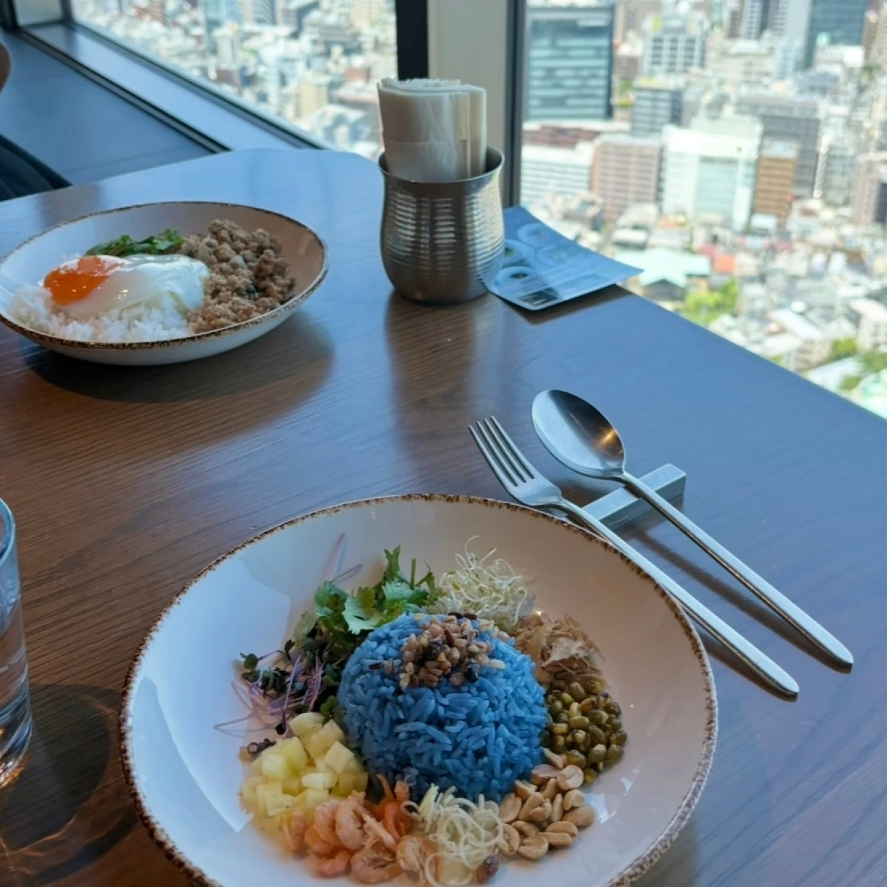 【恵比寿ランチ】Longrain（ロングレイン）で楽しむ絶景×モダンタイ料理｜女子会・デートにおすすめ