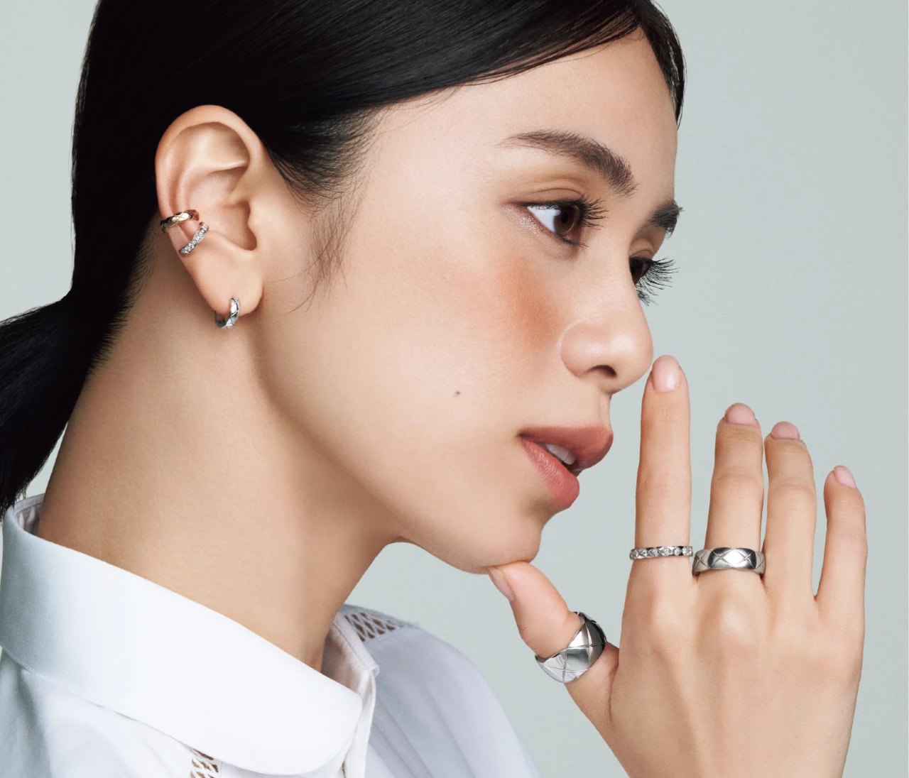 【シャネル】「ココ クラッシュ」のリングを重ねづけして自分らしさを手もとに