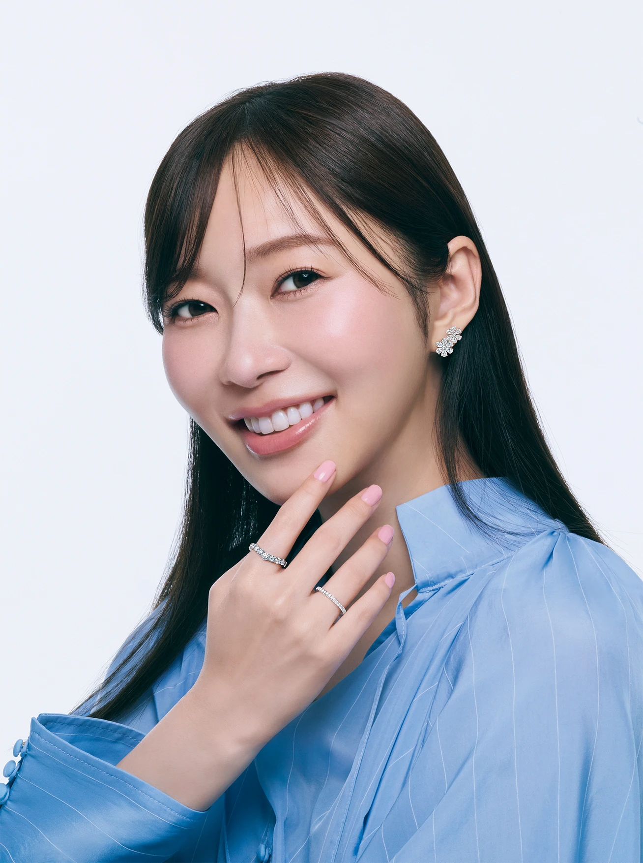 指原莉乃がまとう 私が選ぶ、私のための『ハリー・ウィンストン』_2_1