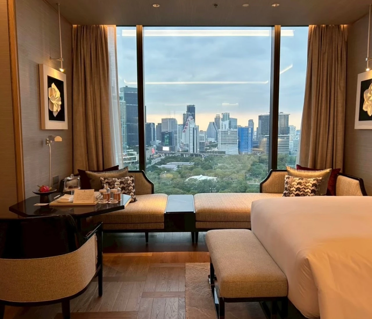 【タイ バンコク🇹🇭】リッツカールトン バンコク | 宿泊レポ前編 〜素敵すぎたお部屋編〜