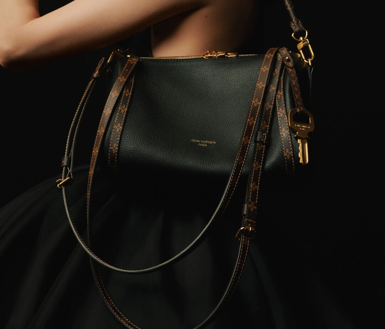 【LOUIS VUITTON（ルイ·ヴィトン）】新作シグネチャーバッグ「エクスプレス」を発売