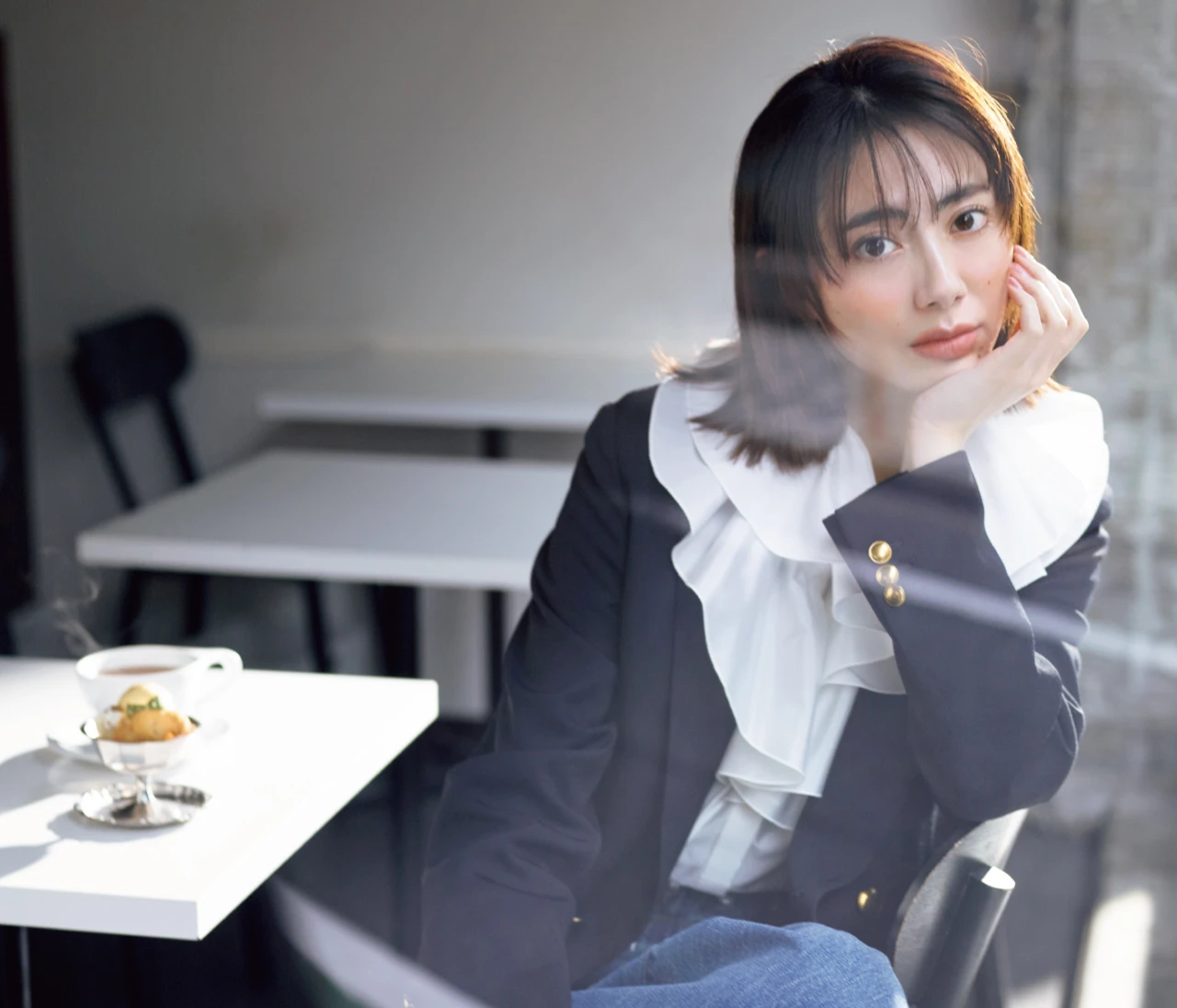 【2026年春トレンドの白アイテム9選】ロマンチックな「白」が続々！“ひとさじの甘さ”で旬度の高い着こなしに