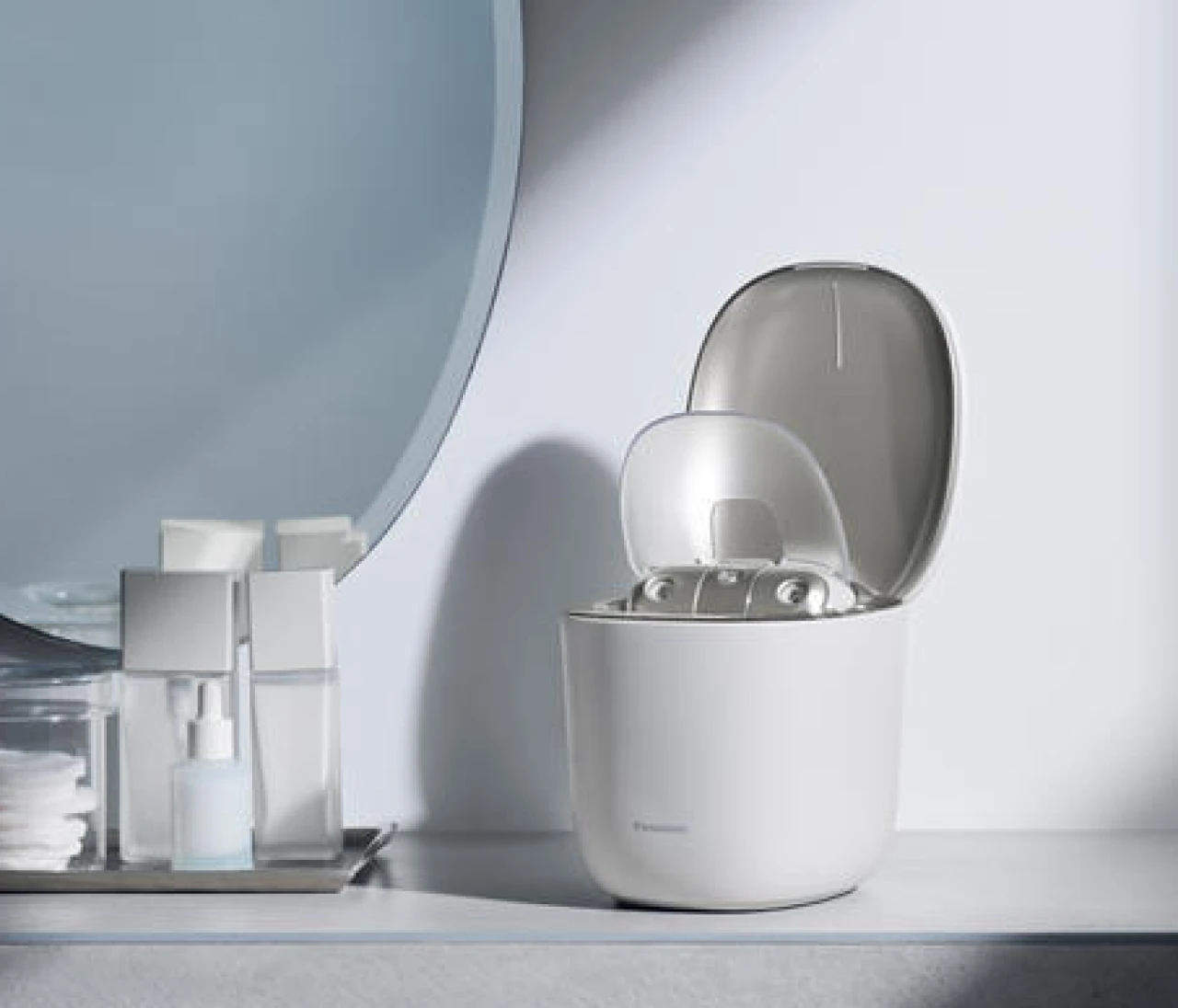 【BAILA公式Instagramフォロー&いいねキャンペーン】『パナソニック』の最新スチーマーを合計1名様にプレゼント！