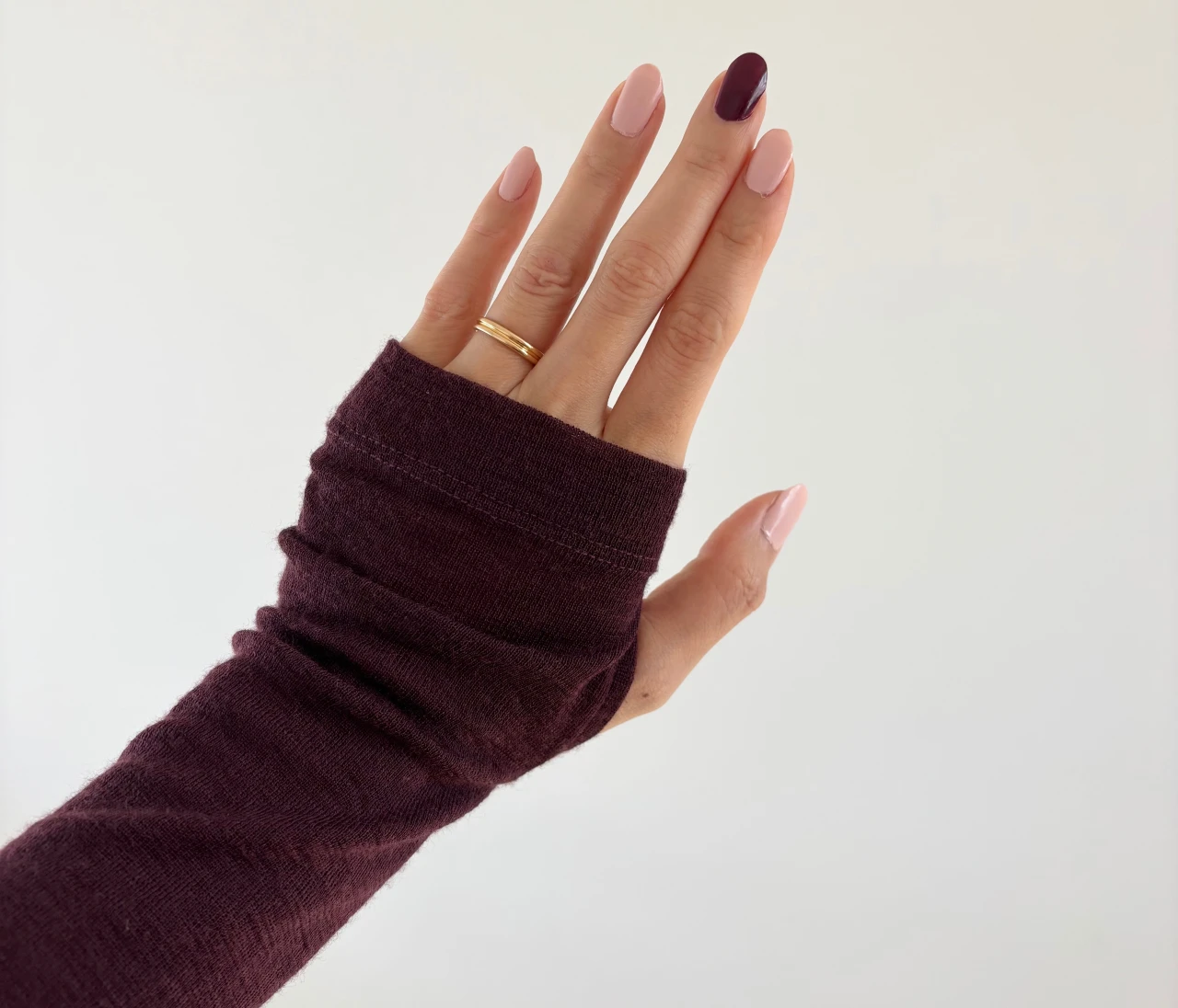 おうちでネイルサロン級の爪が手に入る速乾ネイルポリッシュ