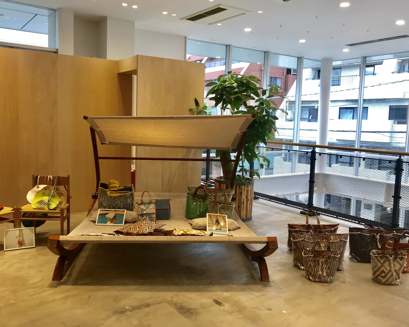超人気【ア ヴァケーション(A VACATION)】2020年春夏新作バッグ展示会速報