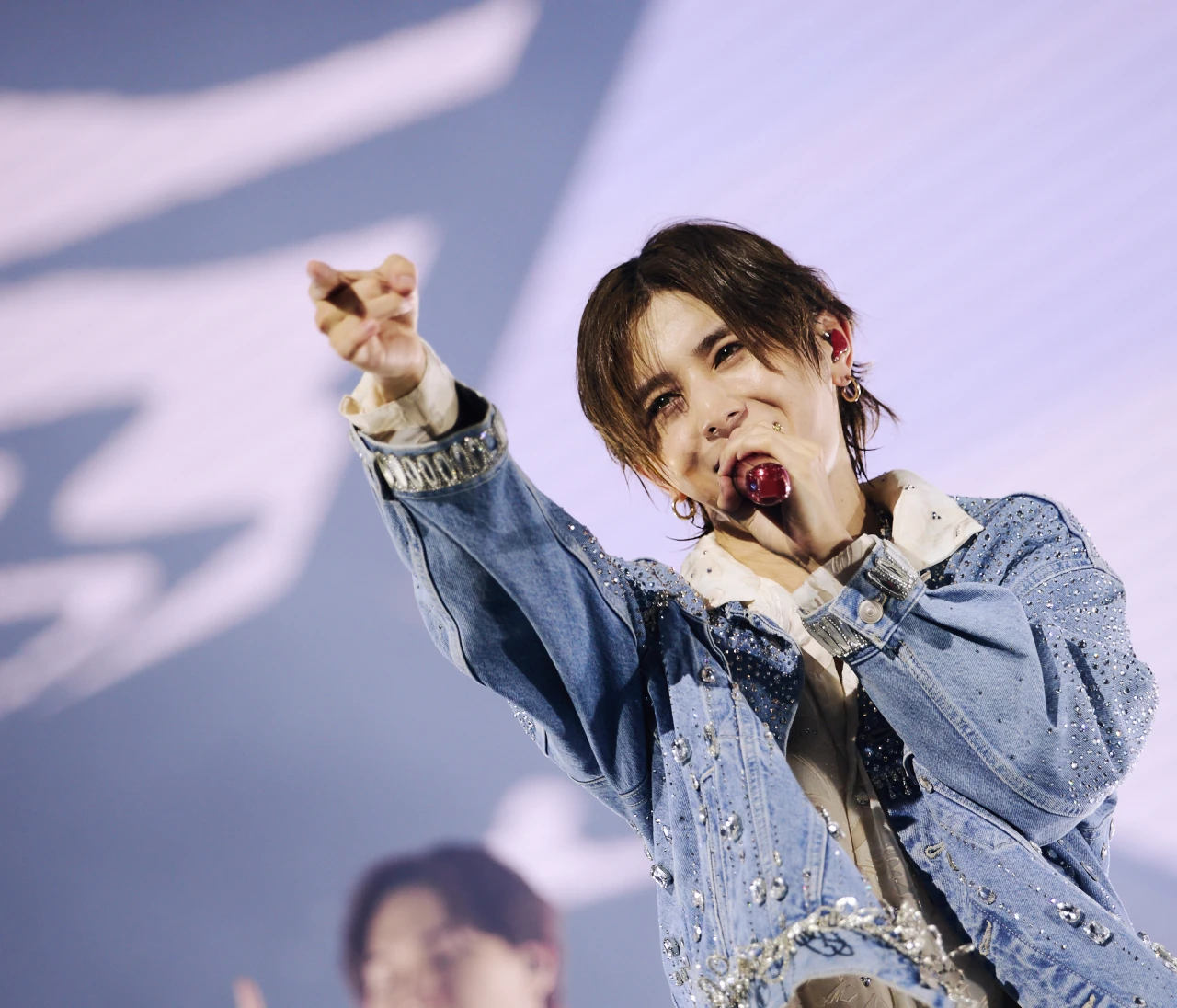 【山田涼介】深紅に染めた！ ソロ初のアジアツアーが台北で開幕!