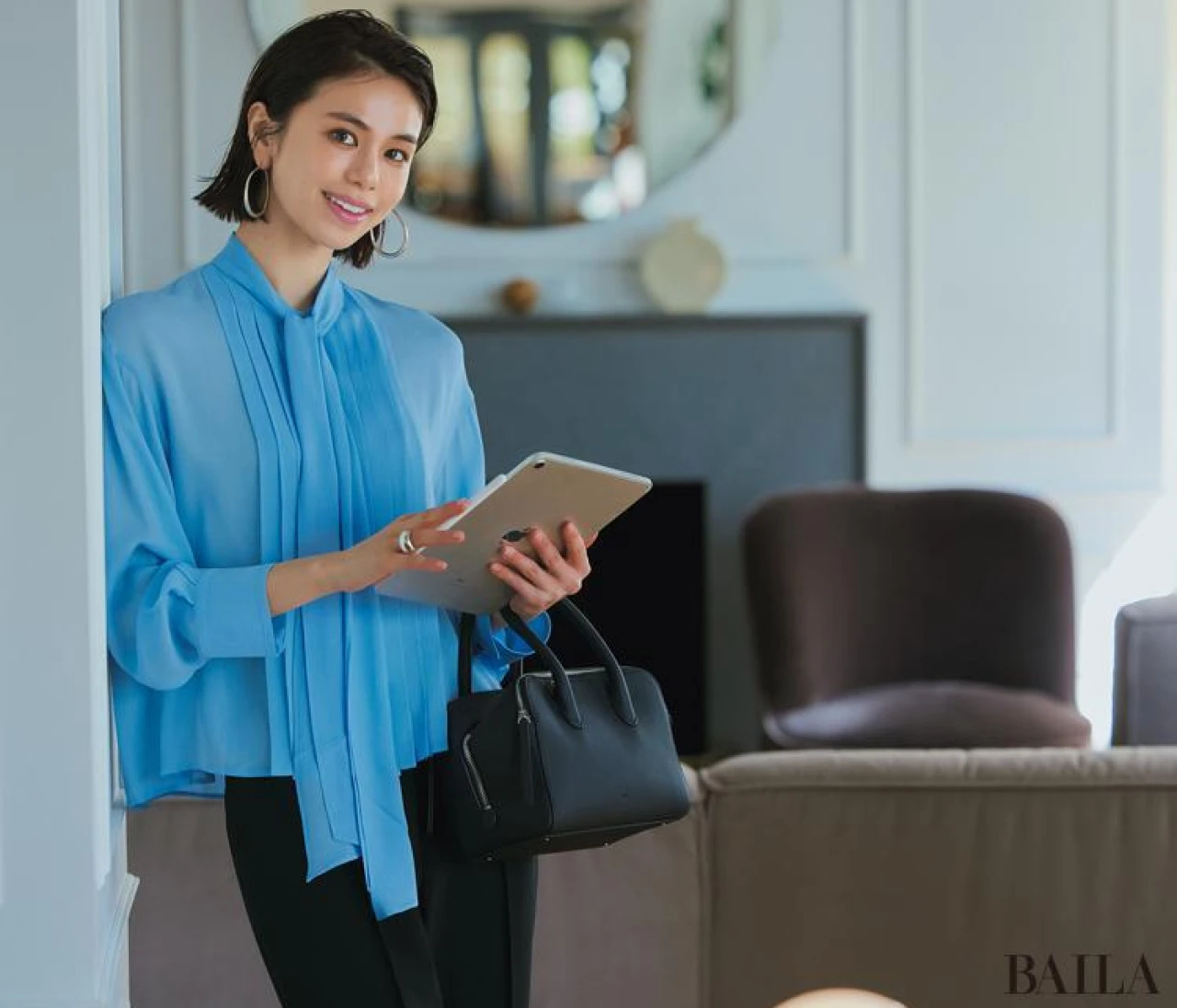 働く30代のためのイマドキ登壇服（写真）