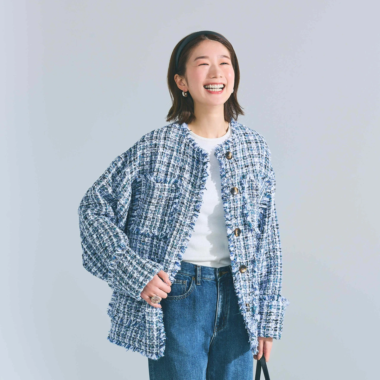 【高身長女性におすすめ】大人ベーシックの名品は「AKTE（アクテ）」で探したい！　170cmモデルの着用画像あり