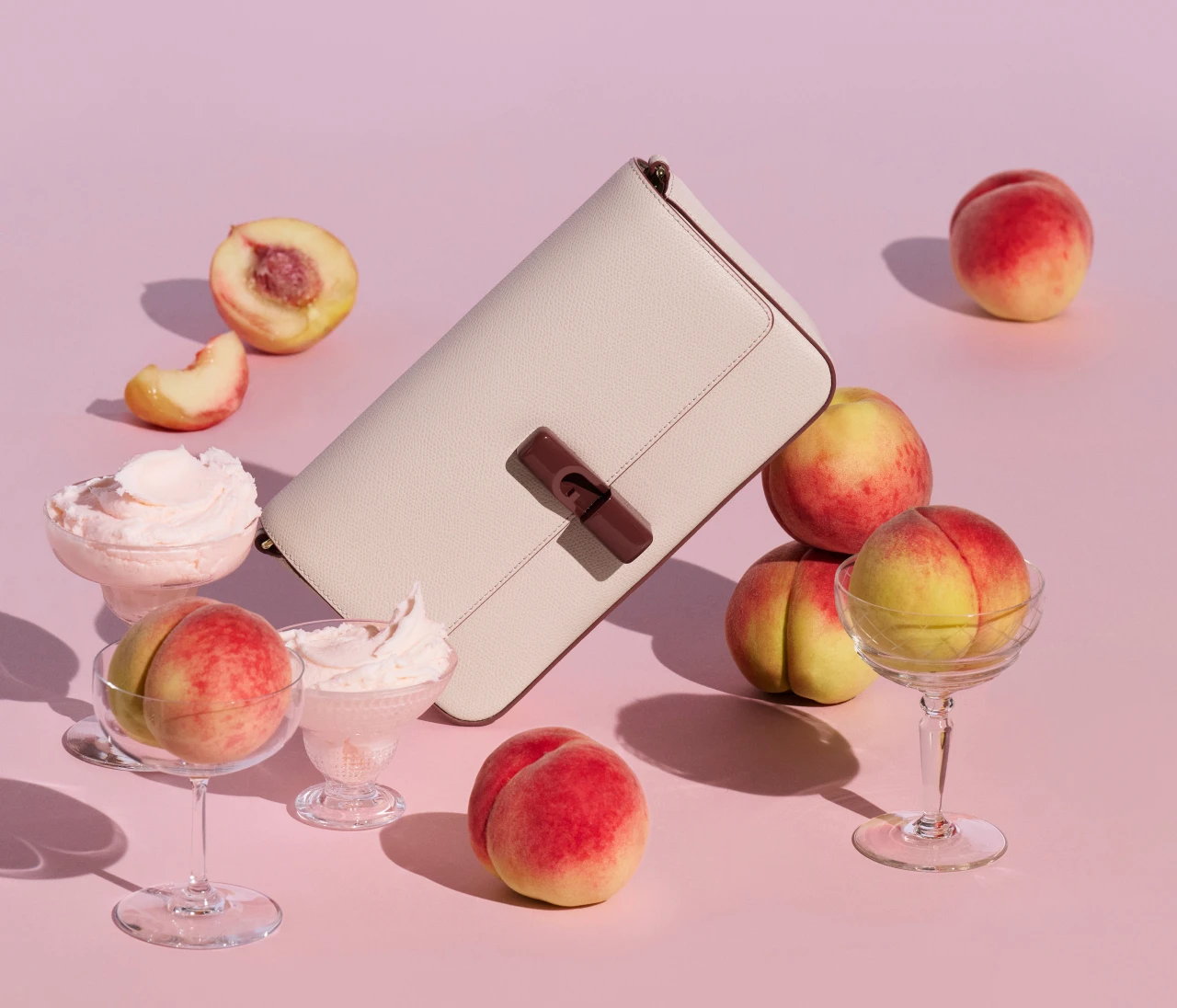 【FURLA（フルラ）】イタリアンジェラートのようにカラフルな新作バッグ「フルラ イリデ」が登場