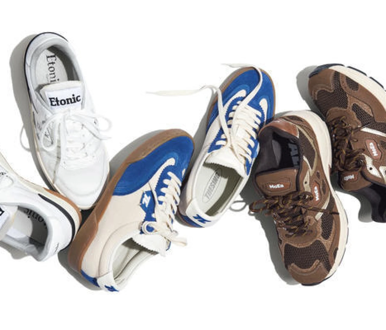 【 新スニーカー3選】働くきれいめ派にフィットする「次に買うべき」スニーカーはこれ！