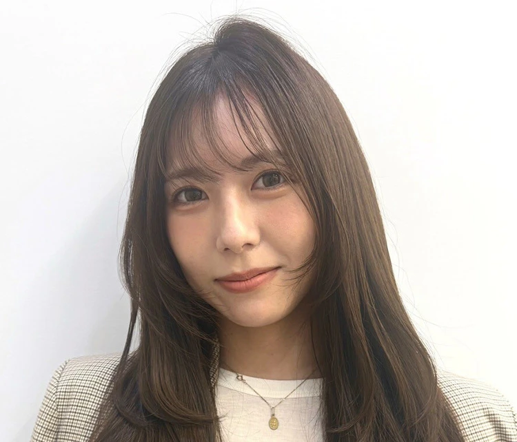 【ロング・30代大人の髪型】パーソナルカラーイエベ・オリーブブラウン