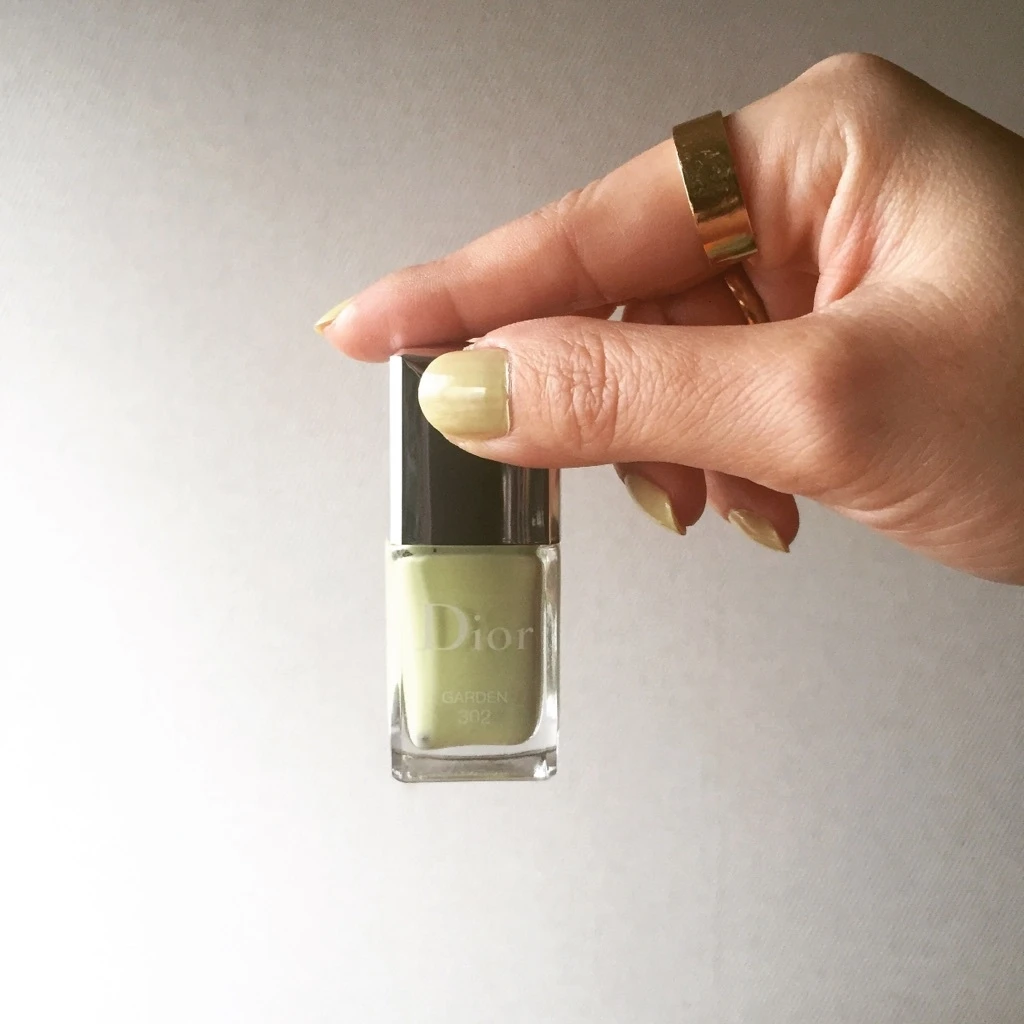 【日曜夜のネイル時間】指先に、ディオールガーデン