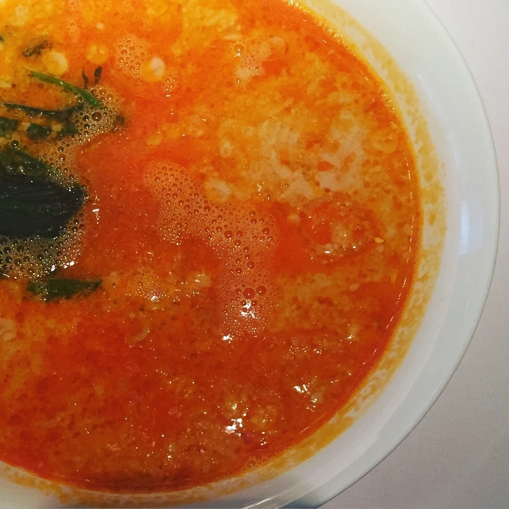 品のいい辛さにラブ❤ 淑女的坦々麺「登龍」