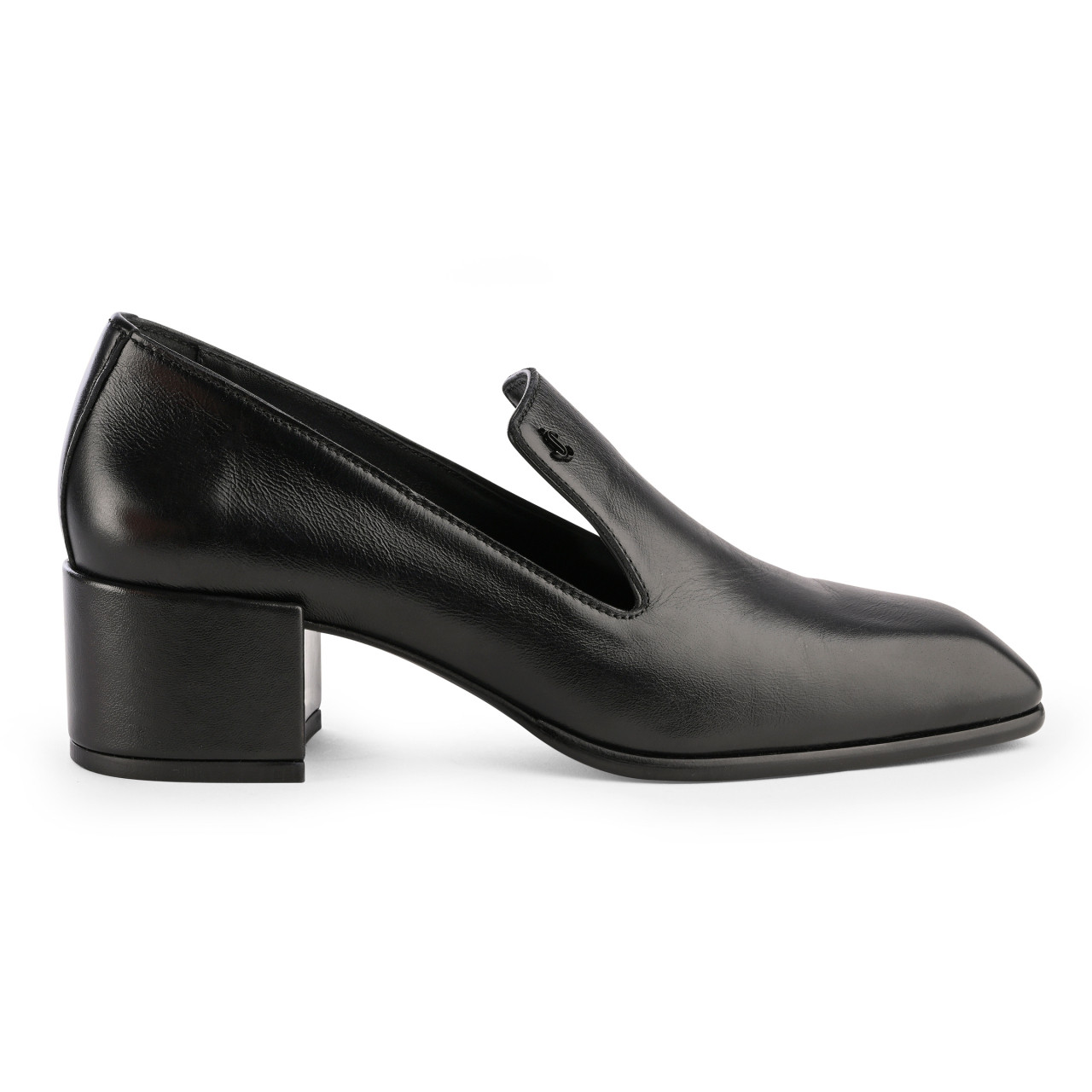 【JIMMY CHOO（ジミー チュウ）】コンフォートシューズ”エリオット スリッパ”がローンチ
