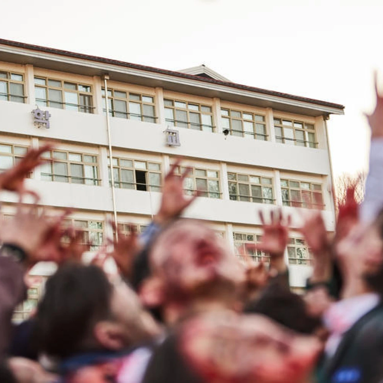 “Kゾンビ”を堪能する韓国ドラマなら、『今、私たちの学校は...』!【韓ドラオタクおすすめの1本】