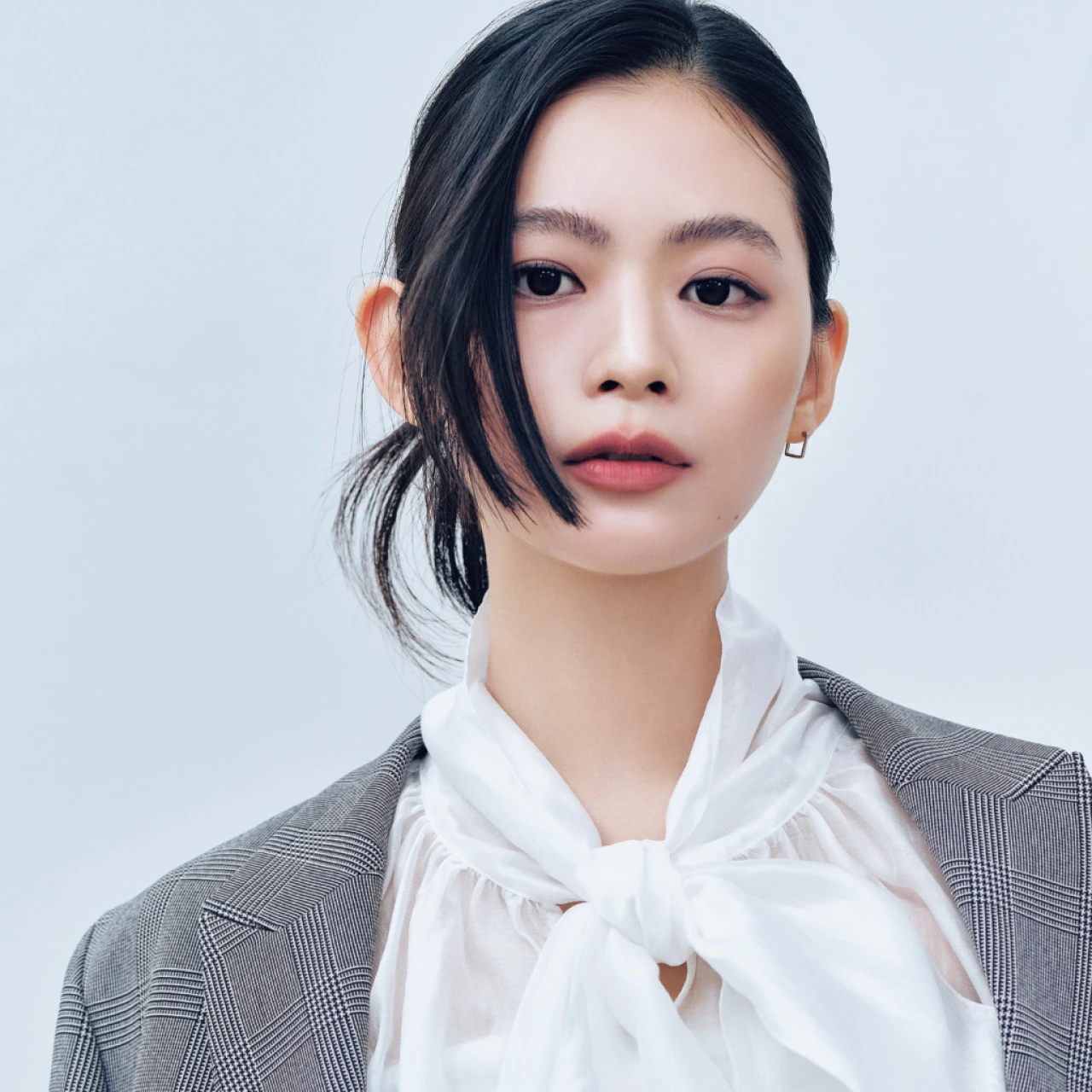 Dior(ディオール)の新作リップで洒落た“きちんと顔”に!【月曜朝の2割増メイク】