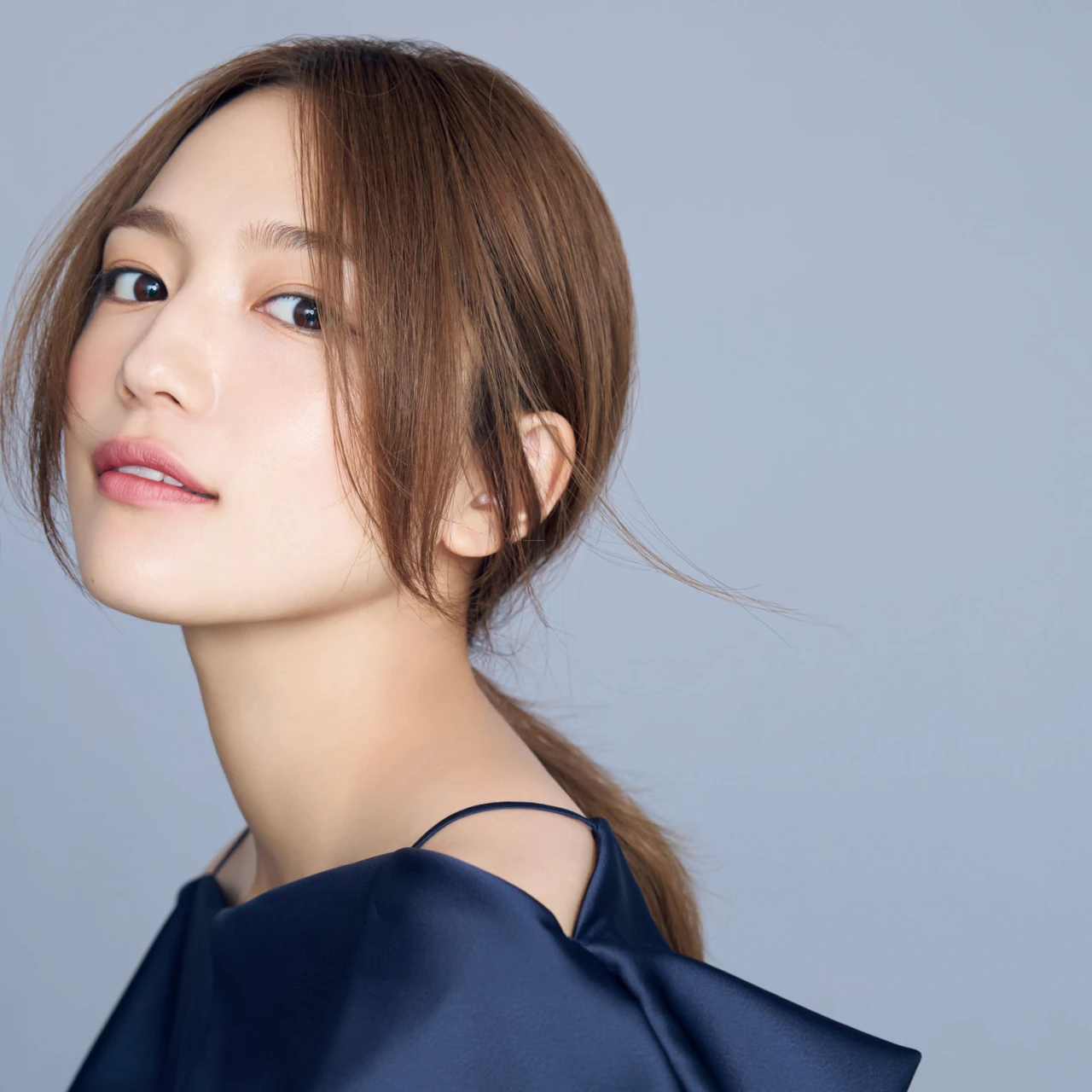 【川口春奈を語る香水】ドレスアップするときにつけたい、フレデリック マルの「ポートレート オブ ア レディー」